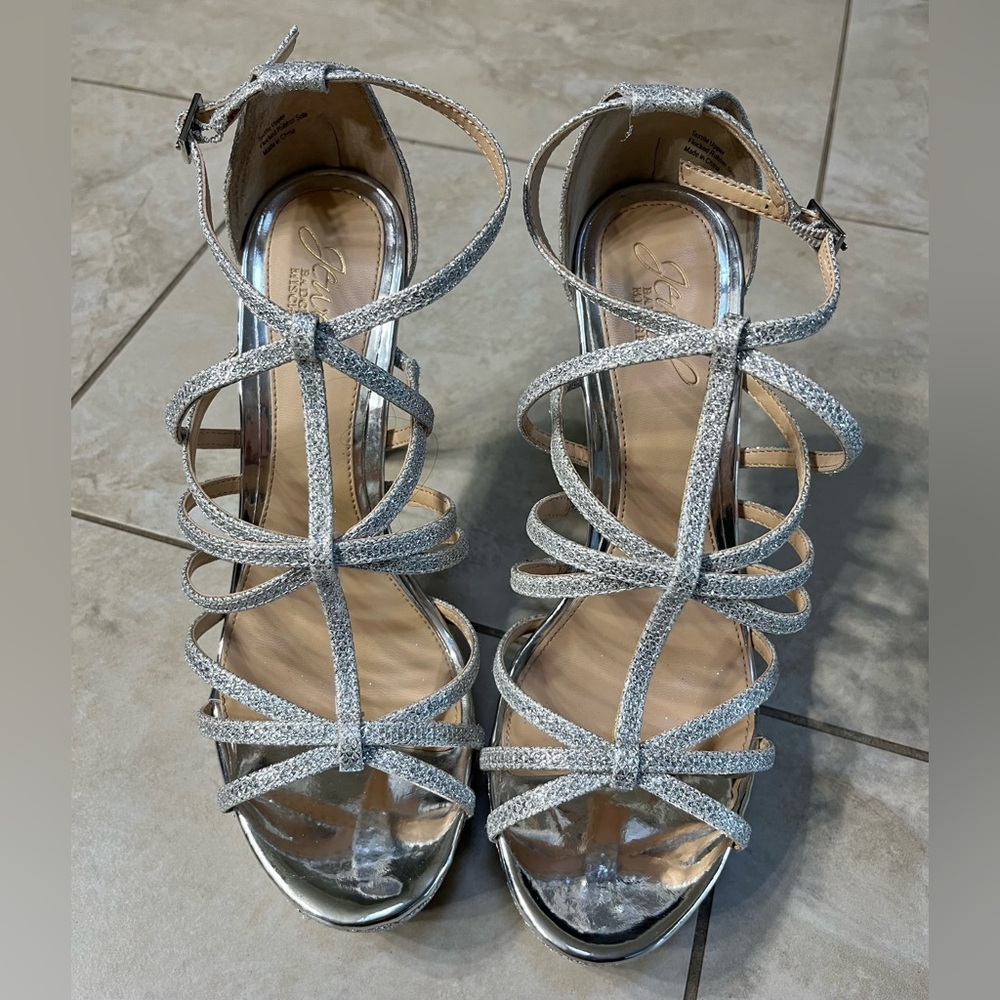 BADGLEY MISCHKA Silver Jewel Glitter Shimmery Heels 7.5